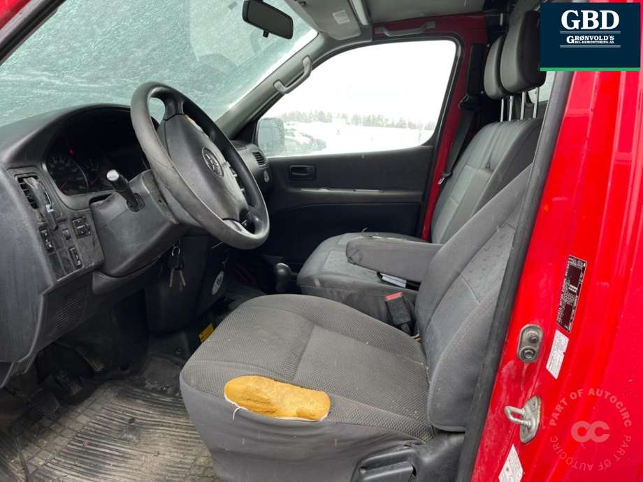 Toyota Hiace 2007-2012 (Fase 3) , Motorkode: 2KD-FTV, Girkassekode: 3303026A61