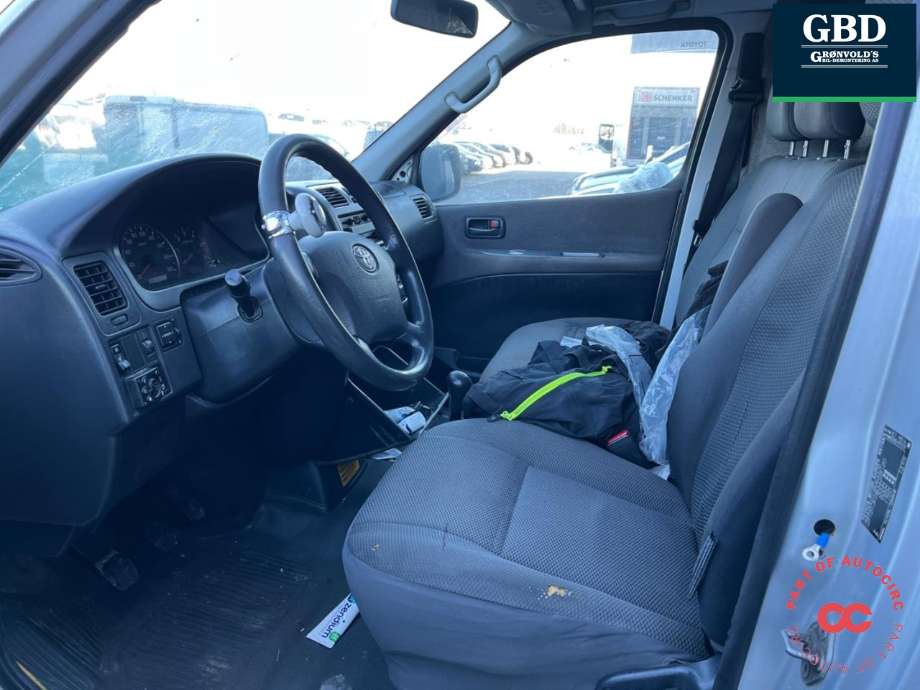 Toyota Hiace 2007-2012 (Fase 3) , Motorkode: 2KD-FTV, Girkassekode: 3303026A61