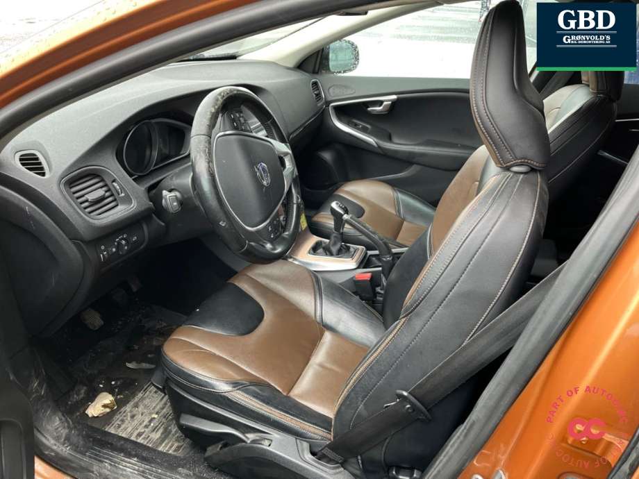 Volvo V40 2012-2019 , Motorkode: D4162T, Girkassekode: 36011557