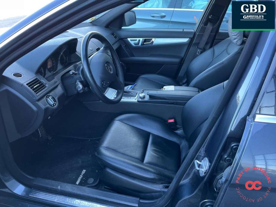 Mercedes C-Klasse 2007-2011 (Fase 1) (W204) (W204), Motorkode: OM646.811, Girkassekode: A 211 270 63 01