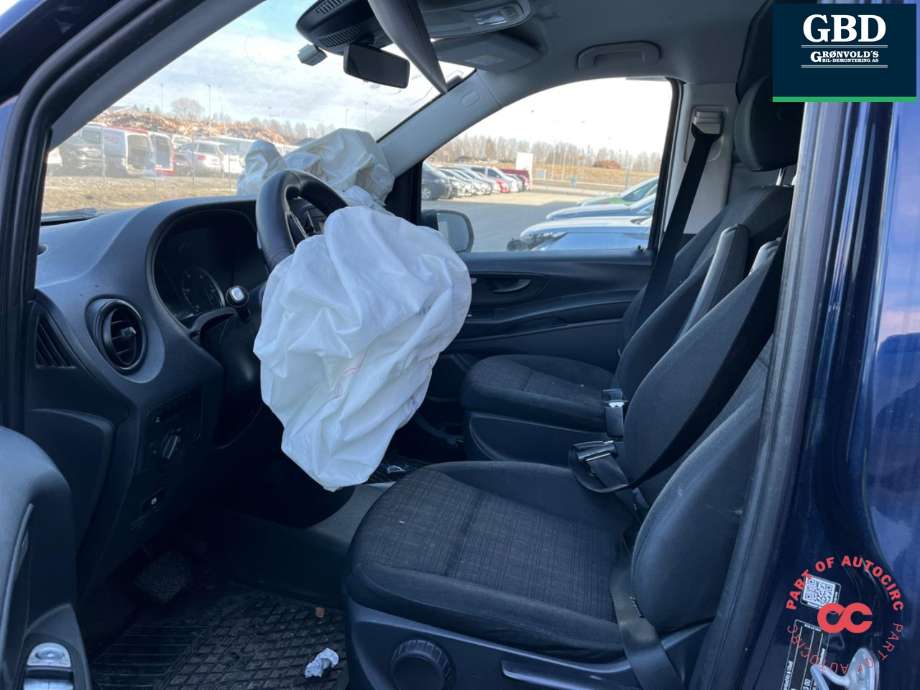 Mercedes Vito 2014-->> (W447) (W447), Motorkode: OM651.950, Girkassekode: A 447 270 38 00