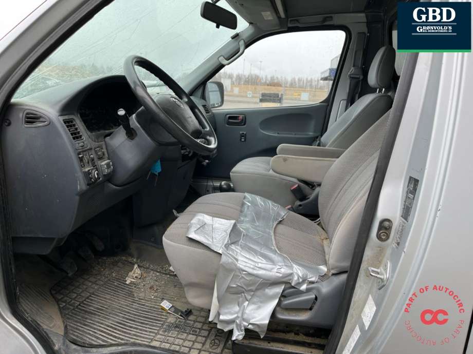 Toyota Hiace 2007-2012 (Fase 3) , Motorkode: 2KD-FTV, Girkassekode: 3303026A60