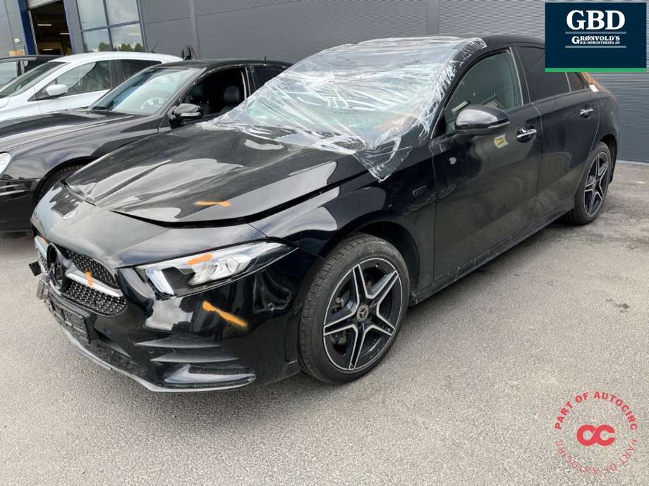 Mercedes A-Klasse 2018-->> (W177) (W177), Motorkode: 282914, Girkassekode: A 247 370 51 03