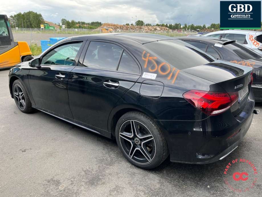Mercedes A-Klasse 2018-->> (W177) (W177), Motorkode: 282914, Girkassekode: A 247 370 51 03