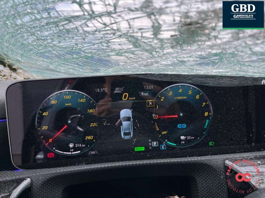 Mercedes A-Klasse 2018-->> (W177) (W177), Motorkode: 282914, Girkassekode: A 247 370 51 03