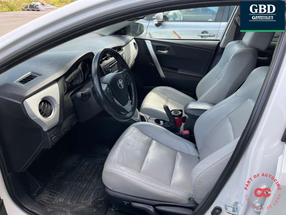 Toyota Auris 2013-2015 (Type II, Fase 1) , Motorkode: 2ZR-FXE, Girkassekode: 3090047064