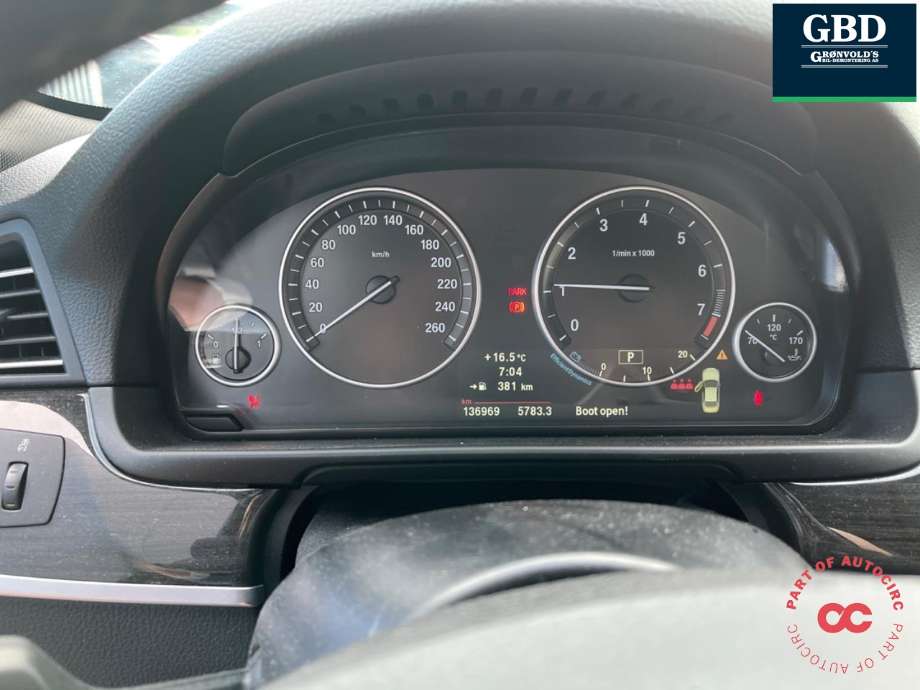 BMW 5-Serie 2010-2017 (F10/F11) (F10/F11), Motorkode: N53-B30A, Girkassekode: 24 00 7 644 859