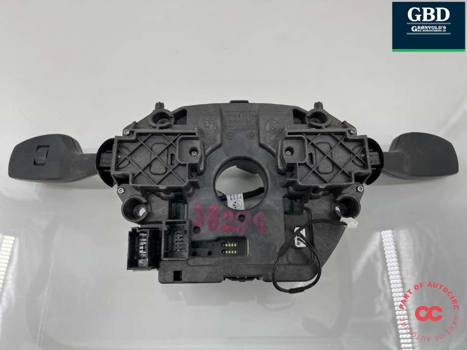 Bryter combi til BMW 3-Serie 2012-2018 (F30/F31/F34) (F30/F31/F34) (61 31 9 351 143|1009390201|)