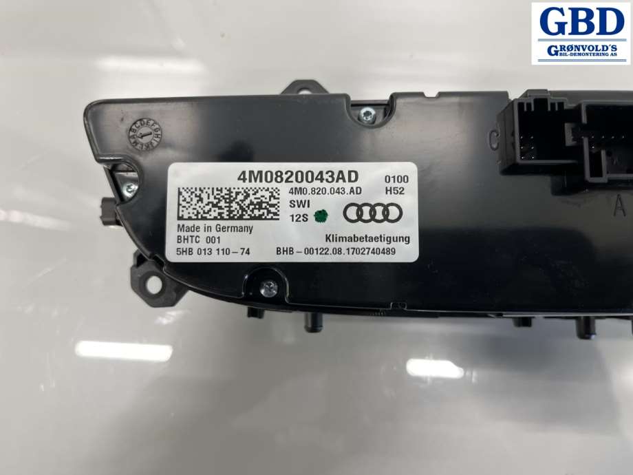 Audi Q7, 2015- (Type II) (4M0 820 043 AD)