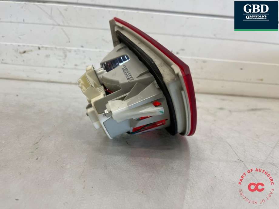 Baklykt høyre indre til BMW 3-Serie 2005-2011 (E90/E91/E92/E93) (E90/E91/E92/E93) (63 21 7 289 428|63 21 4 871 734|)