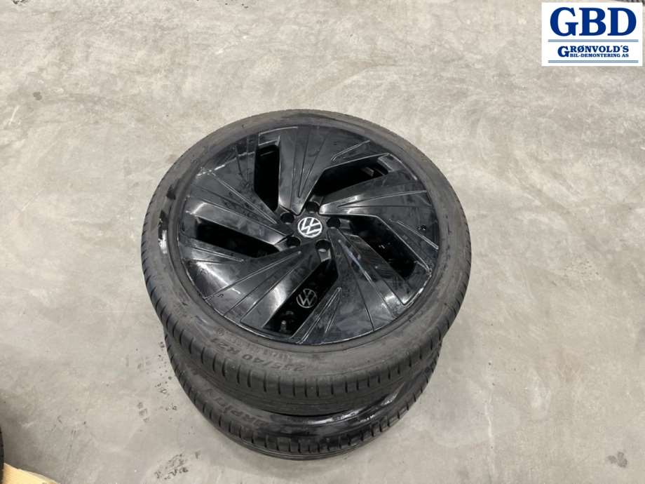 VW ID.4, 2020- (PIRELLI SORRION|235-45-21|8|5JX21 ET40|DATO 3222 6|5MM)