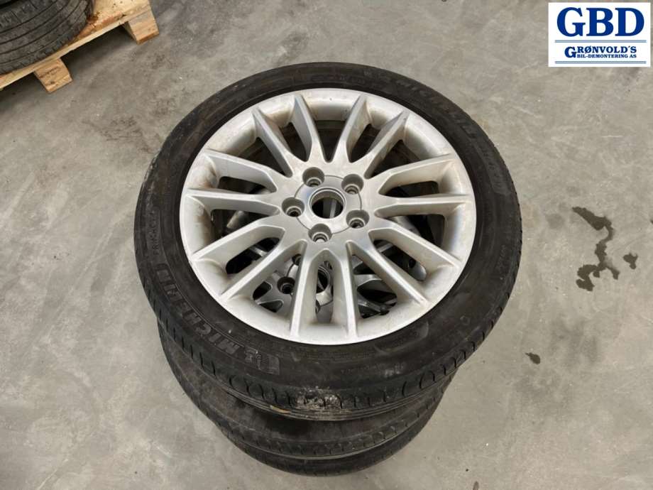 Škoda Octavia, 2009-2013 (Type II, Fase 2) (MICHELIN PRIMACY|225-45-17|7JX17 ET54|DATO 0818 4MM)