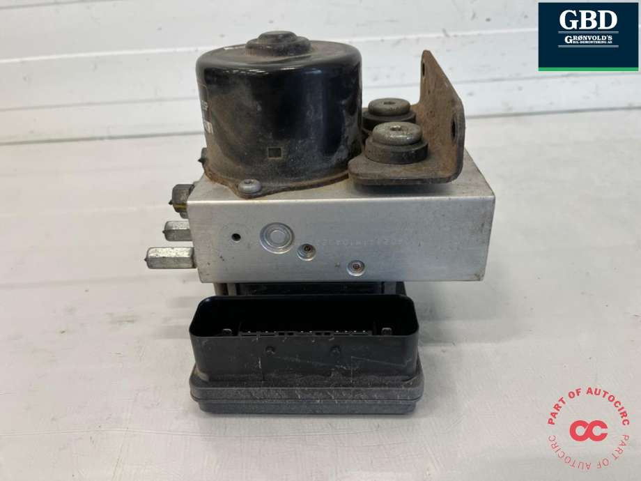 ABS sentral til SsangYong Rodius, 2005-2013 (Type I)  (4894021310)