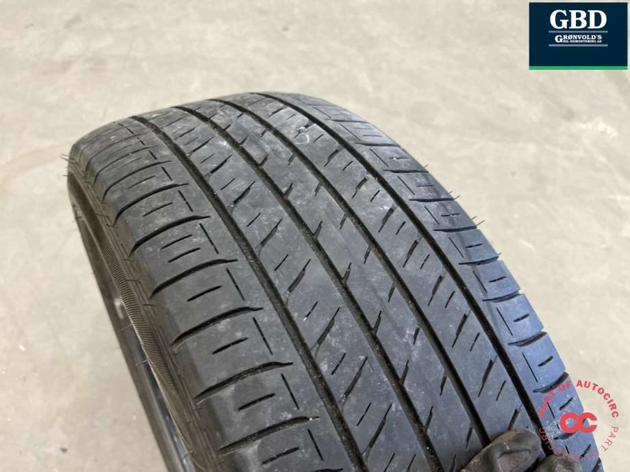 Nissan Leaf, 2018- (Type II) (DUNLOP ENASAVE|215-50R17|PROD 1418      3|69MM)