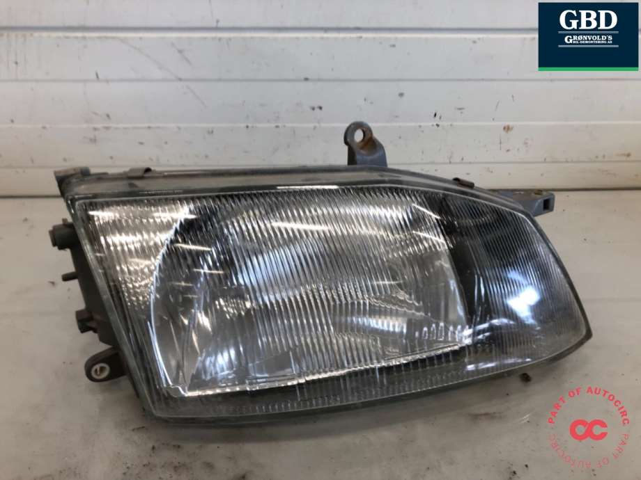 Toyota Hiace, 2001-2006 (Fase 2)(|8111026083)