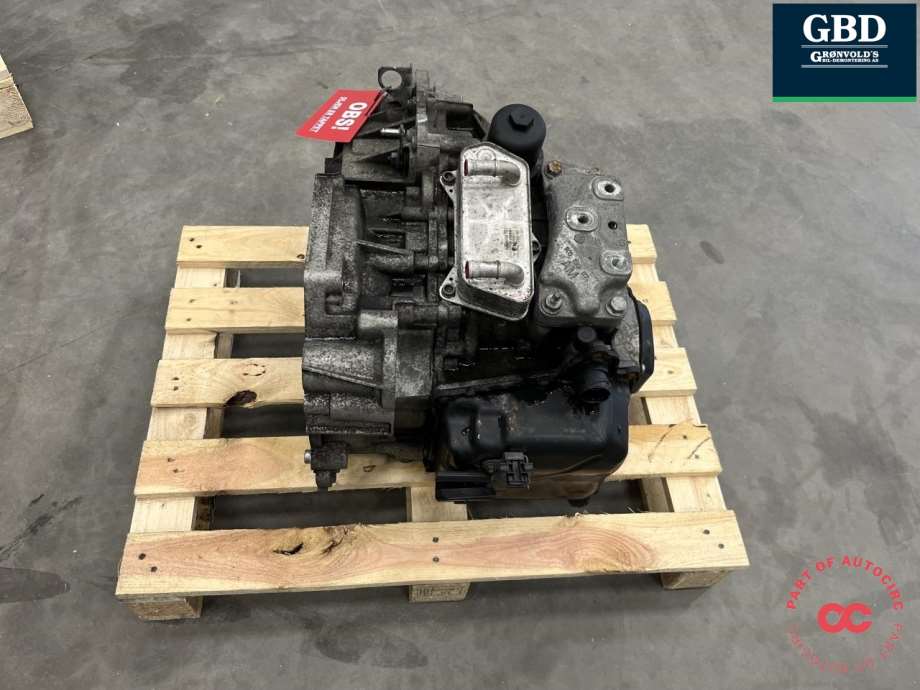 VW Passat, 2011-2015 (B7) (PBY|02E 300 015 B)