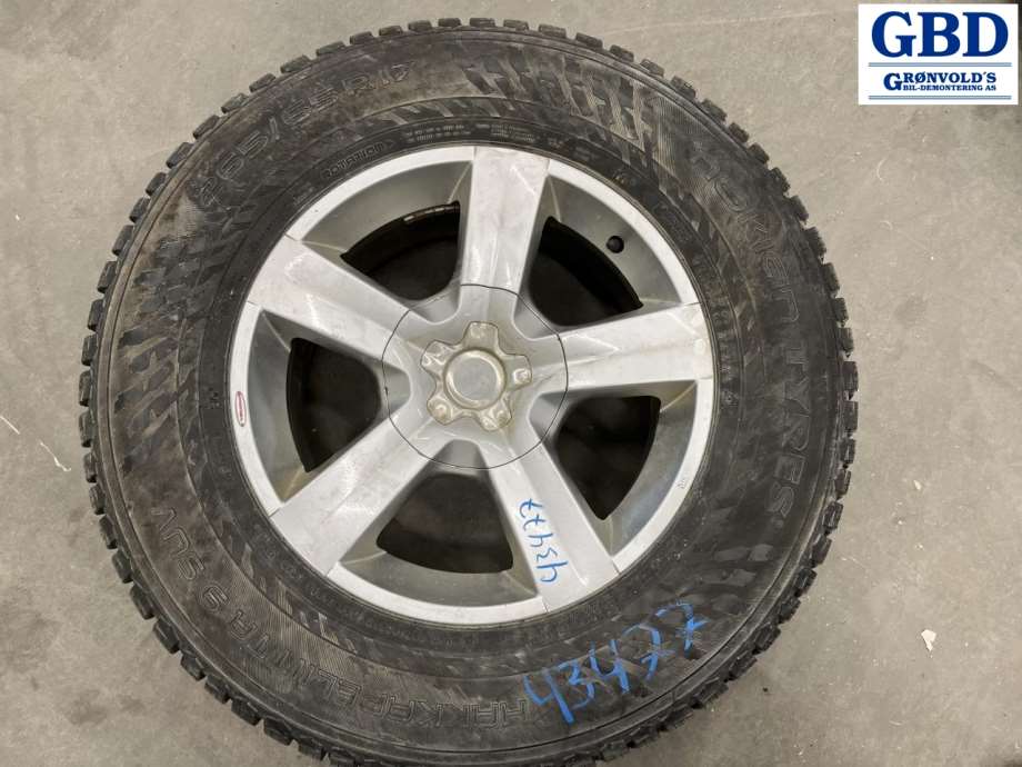 Toyota Hilux, 2012-2016(NOKIAN HAKKAPELIITTA|265-65R17)