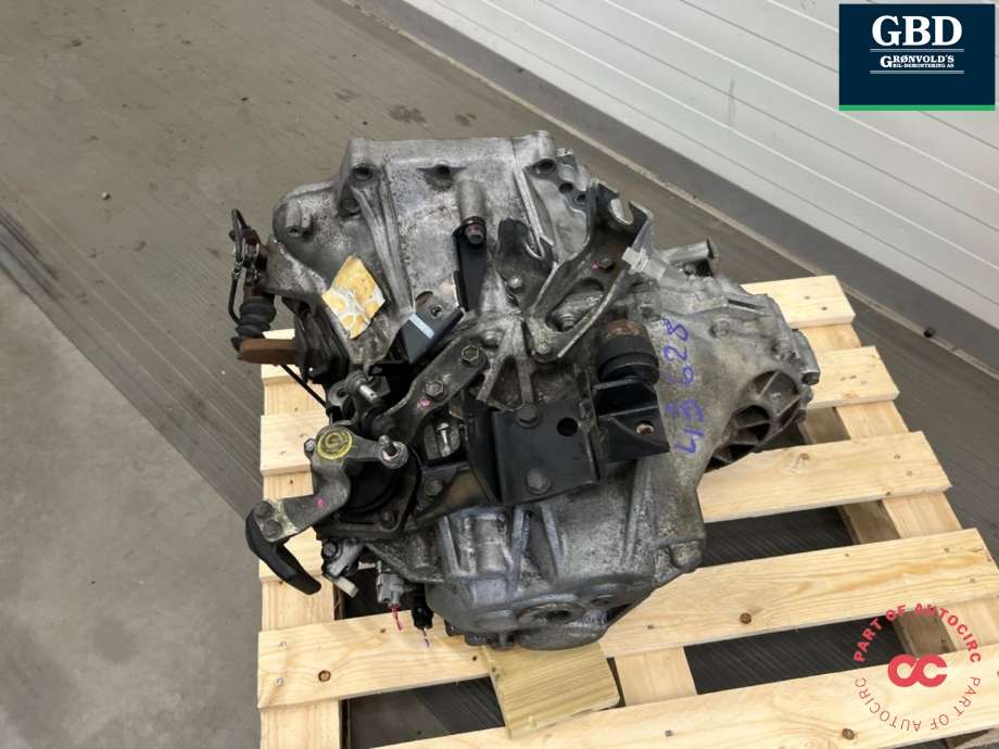 Girkasse manuell 6-trinn til Toyota Avensis 2009-2015 (Type III, Fase 1)  (3030020A90|3030020B20|)