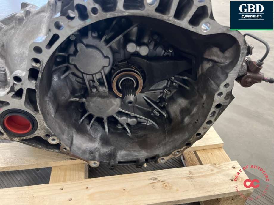 Girkasse manuell 6-trinn til Toyota Avensis 2009-2015 (Type III, Fase 1)  (3030020A90|3030020B20|)