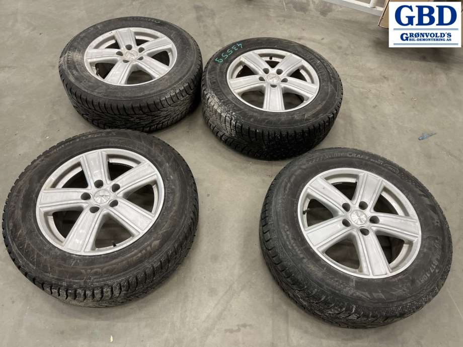 VW Amarok, 2010-2016 (Type I, Fase 1)(KUMHO WINTECRAFT|235-65-17)