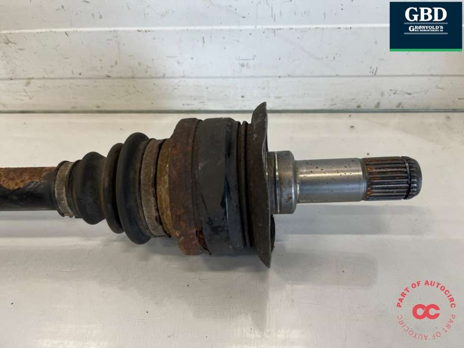 Drivaksel høyre bak, diesel/automat til BMW 5-Serie 2010-2017 (F10/F11) (F10/F11) (33 20 7 647 026|)