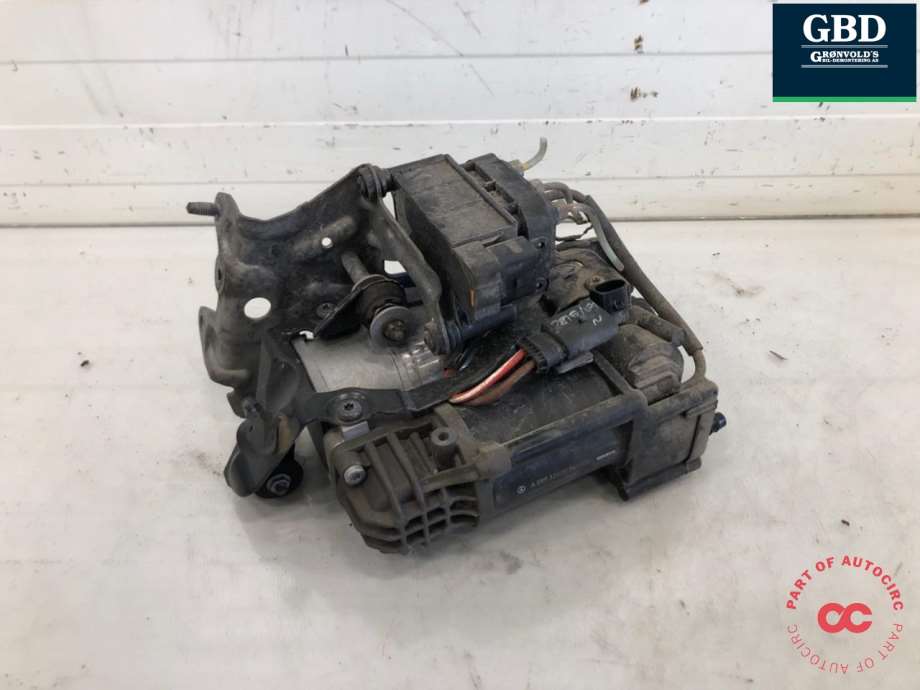 Mercedes C-Klasse, 2014-2018 (W205, Fase 1)(|A 099 320 00 04)