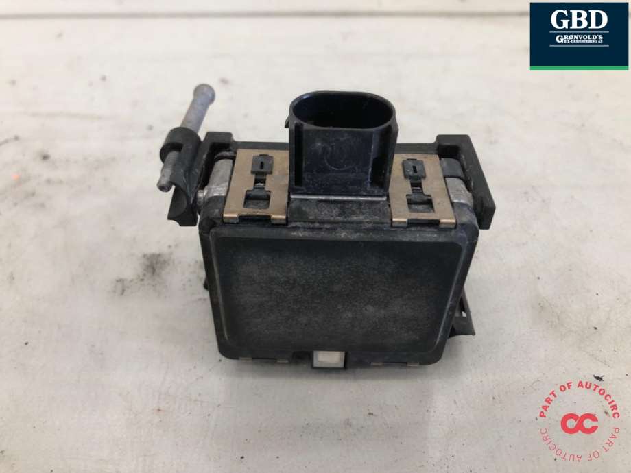 VW Golf VII, 2012-2017 (Fase 1)(|5Q0 907 561 F)