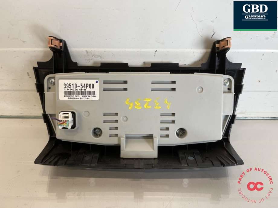Suzuki Vitara, 2015- (Type IV) (3951054P00)