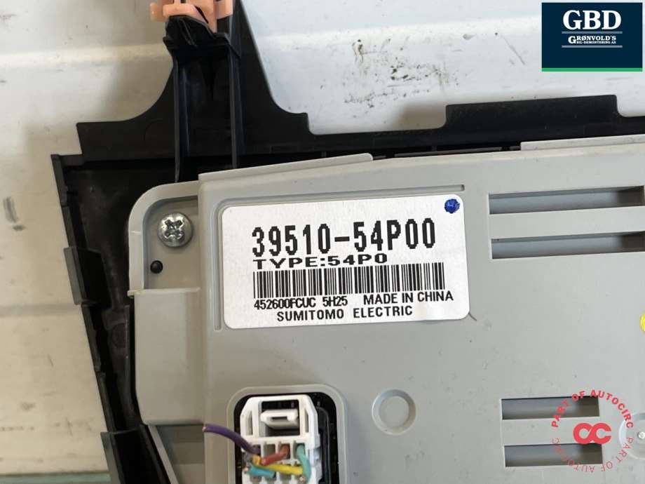 Suzuki Vitara, 2015- (Type IV) (3951054P00)