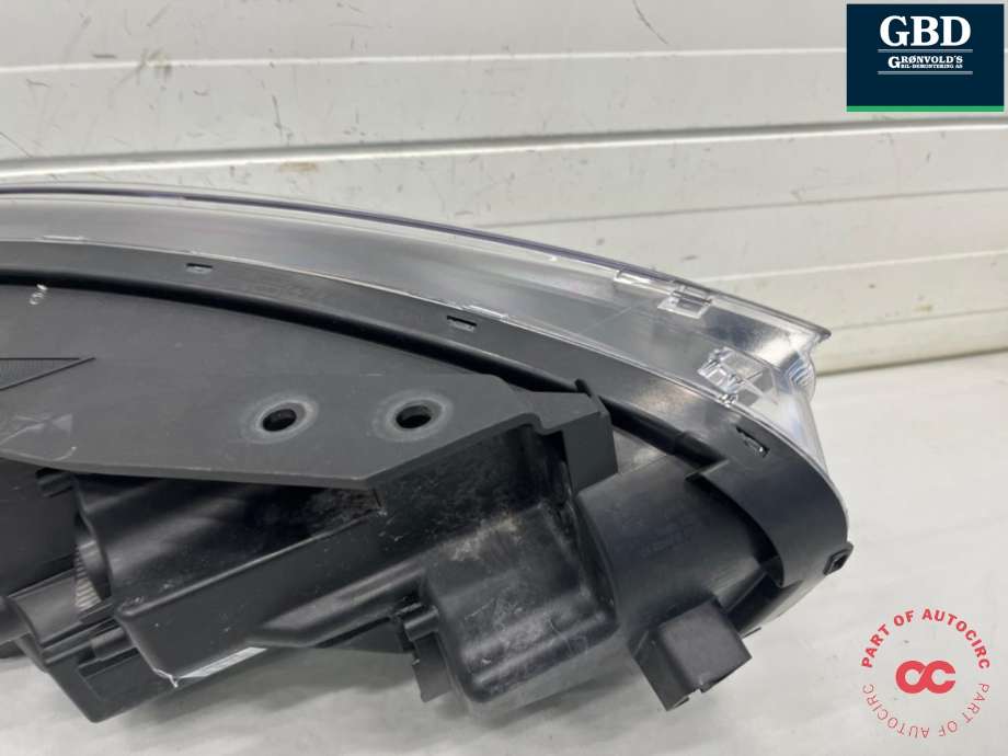 Frontlykt venstre full-LED til Kia XCeed 2021-->> (SUV) (SUV) (92101J7300|)