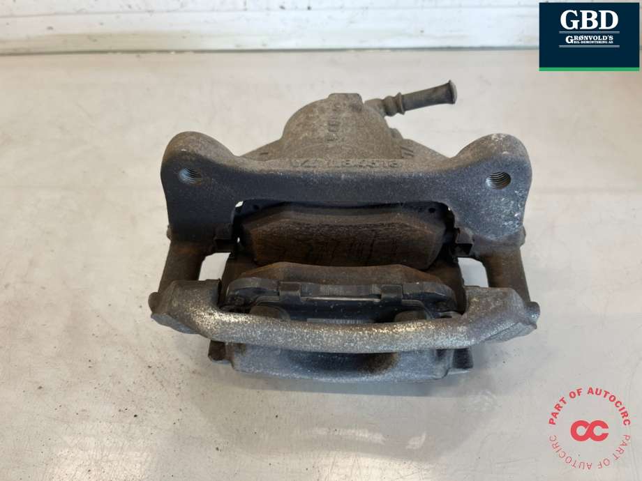 Bremsecaliper høyre foran til Toyota Yaris Cross (SUV) 2021-->> (4773002590|)