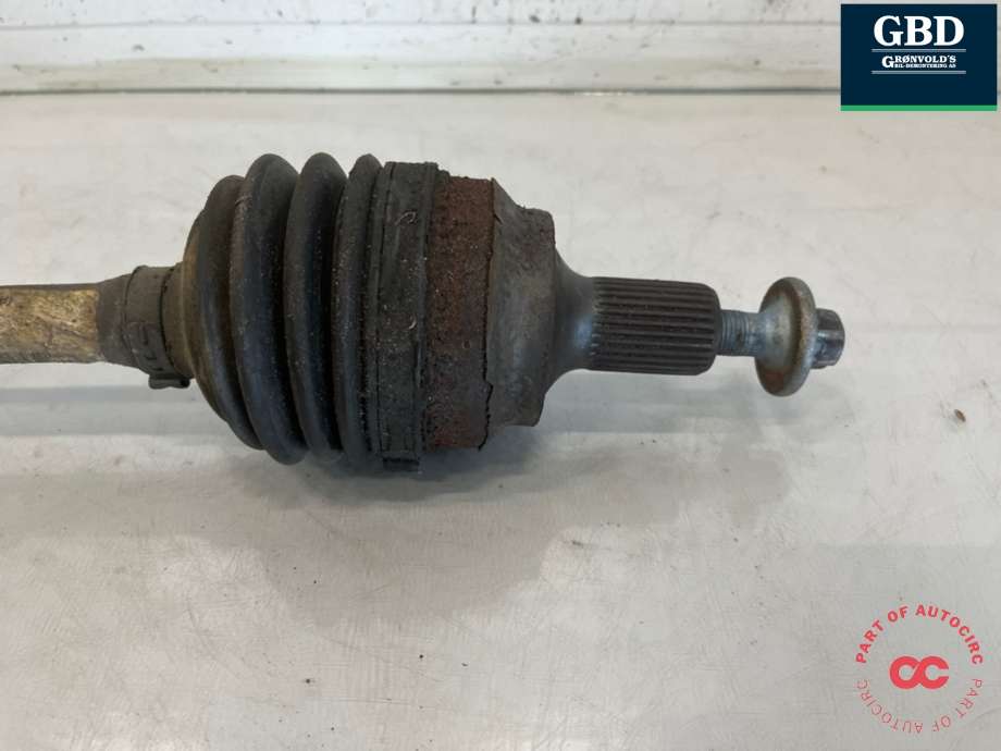 Drivaksel høyre foran, diesel/automat til Mercedes GLK 2008-2015 (X204) (X204) (A 204 330 23 01|A 204 330 16 01 |A 204 330 27 01|A 204 330 16 00)