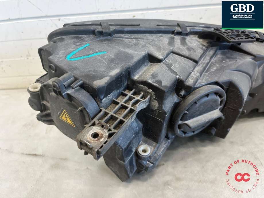 Frontlykt venstre xenon til Audi A4, Allroad 2016-->> (Type II) (B9) (B9) (8W0 941 043|8W0 941 005|)