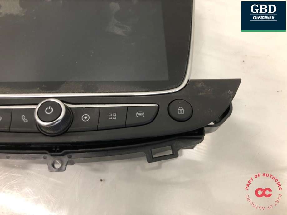 Bilstereo navigasjon til Opel Grandland X 2017-->> (98344885YX|)