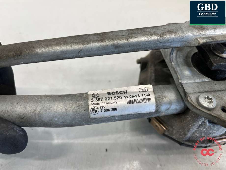 Viskermotor frontrute komplett m/overføring til BMW 5-Serie 2010-2017 (F10/F11) (F10/F11) (61 61 7 306 266|7305561|)