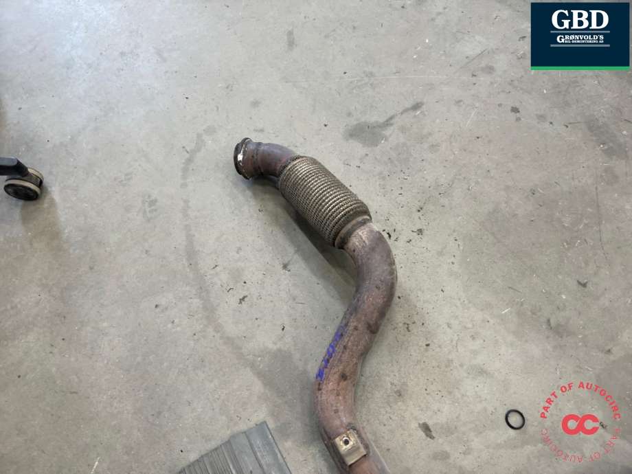 Katalysator til Mercedes CLA 2013-2019 (C117) (C117) (A 246 490 07 10|)