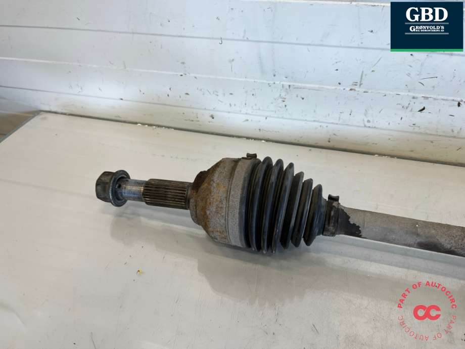 Drivaksel venstre foran, bensin/automat til Nissan Qashqai 2010-2014 (Type I, Fase 2)  (39101JG32C|39101JD22C|)