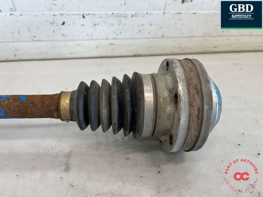 Drivaksel venstre foran, diesel/automat til VW Tiguan 2011-2016 (Type I, Fase 2)  (5N0 407 761 F|5N0 407 763 D|5N0 407 761 FX)