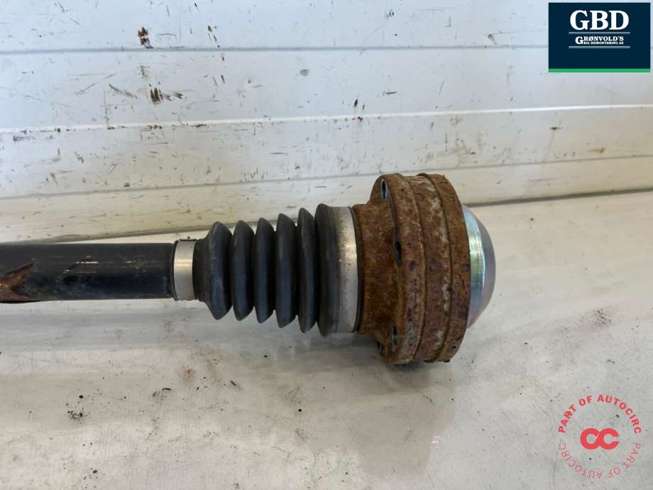 Drivaksel høyre bak, diesel/automat til Audi Q5 2008-2012 (Type I, Fase 1)  (8R0 501 203 C|8R0 501 203 CX|)
