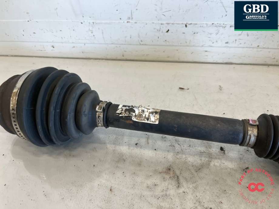 Drivaksel høyre foran, diesel/automat til Audi Q5 2008-2012 (Type I, Fase 1) (8R0 407 271 C|8R0 407 271 CX|)