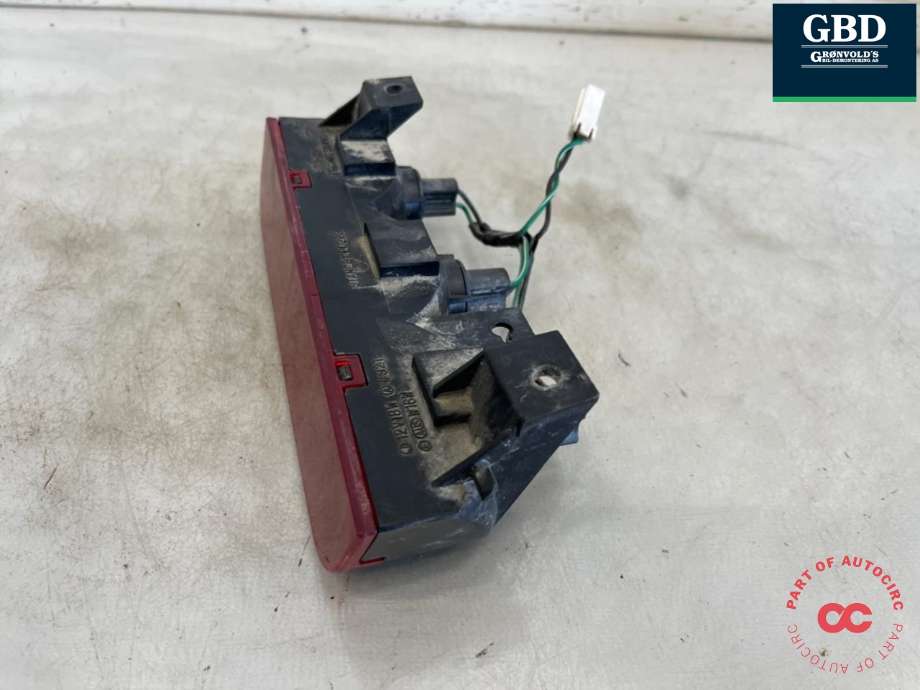 Baklykt bremselys bakrute til Mitsubishi Pajero 2000-2006 (Type III)  (MR441849|)
