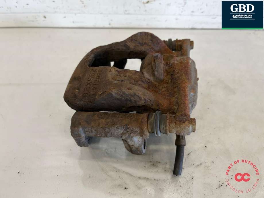Bremsecaliper venstre foran til Mercedes A-Klasse 2012-2018 (W176) (W176) (A 000 421 67 81|)