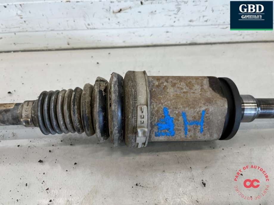 Drivaksel høyre foran, diesel/automat til BMW X1 2009-2015 (E84) (E84) (31 60 7 605 512|)