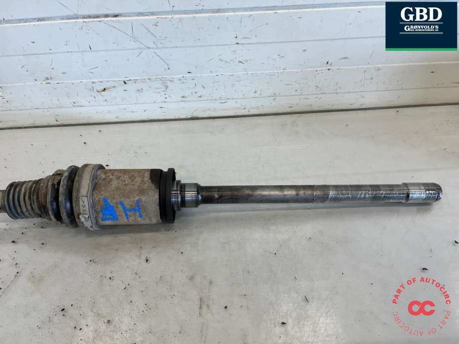 Drivaksel høyre foran, diesel/automat til BMW X1 2009-2015 (E84) (E84) (31 60 7 605 512|)