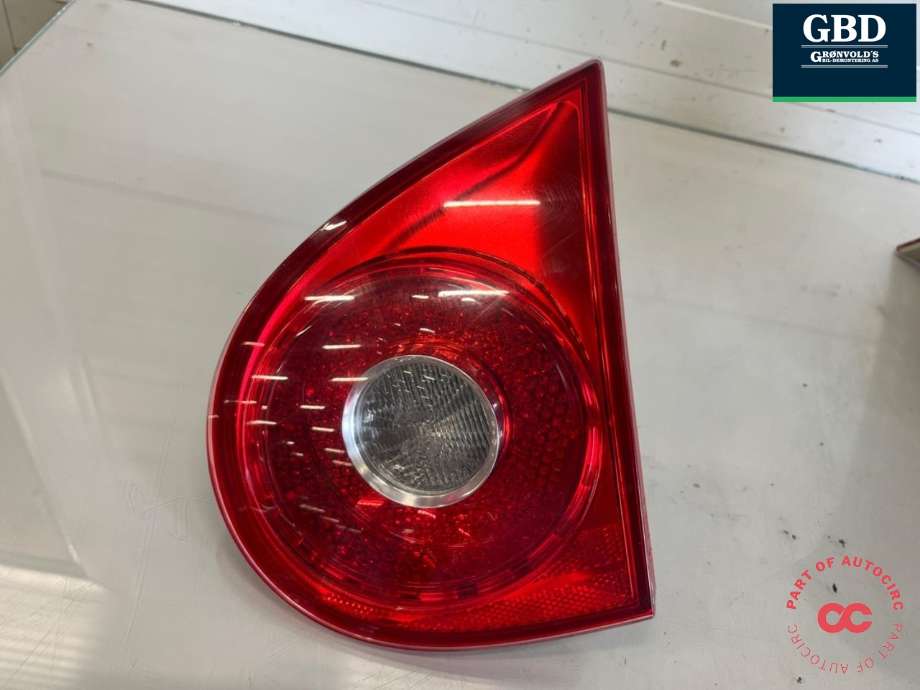 Baklykt høyre indre til VW Golf V, STV 2007-2010 (JETTA) (JETTA) (1K6 945 094 E|)