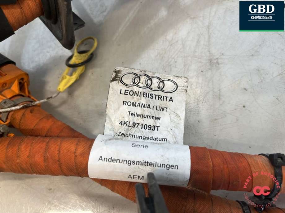 Batterilader inntak/luke til Audi e-tron 2018-->>  (4KL 971 093 T|4KL971093|)