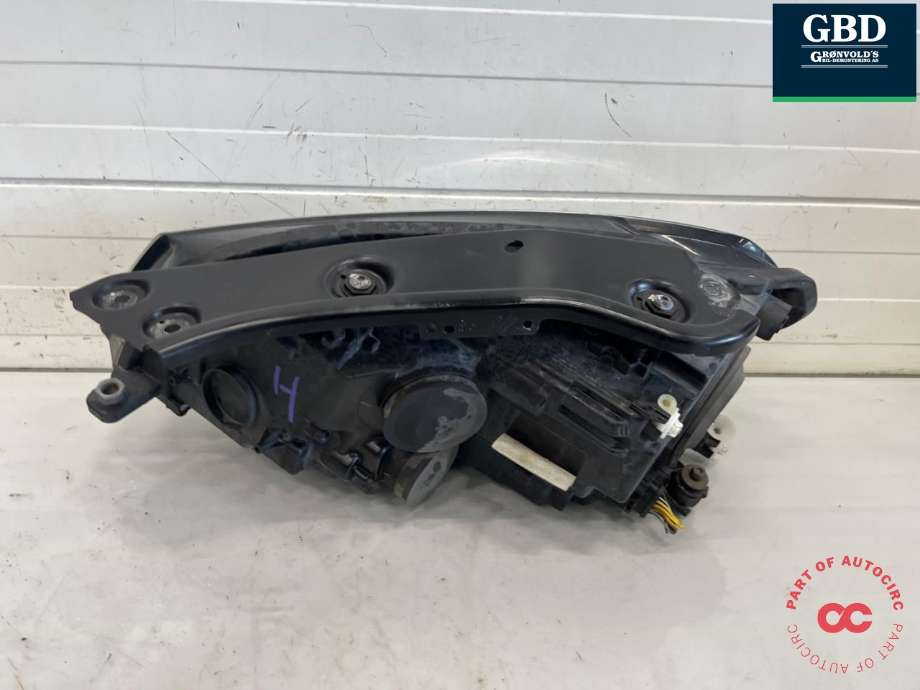 Frontlykt høyre halogen til VW Caddy 2015-2020 (Type III, Fase 3) (2K1 941 006 B|)