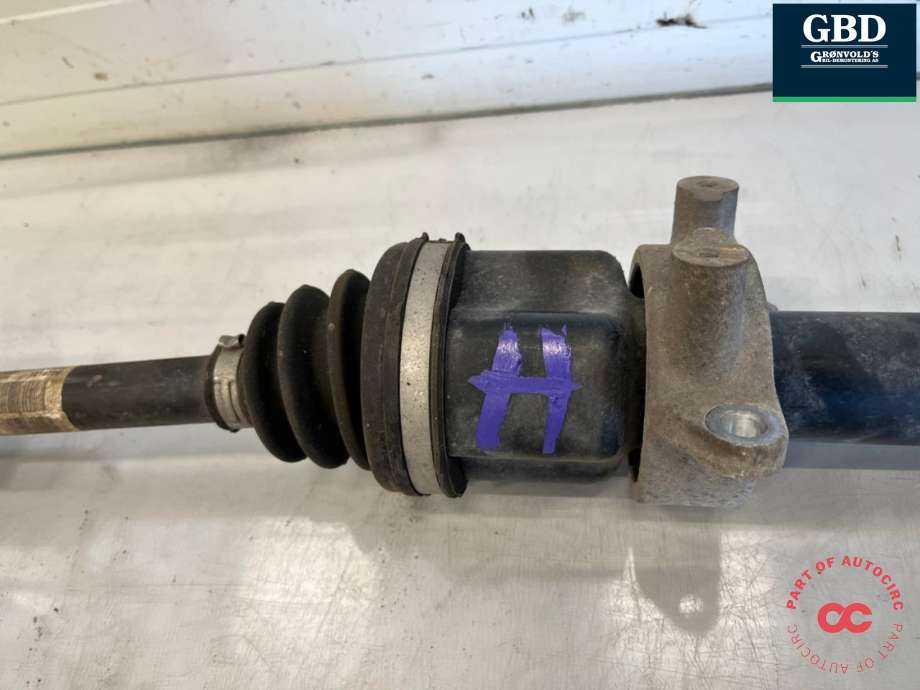 Drivaksel høyre foran, bensin/automat til BMW 2-Serie, Active/Gran Tourer 2014-->> (F45/F46) (F45/F46) (31 60 5 A2E 014|)