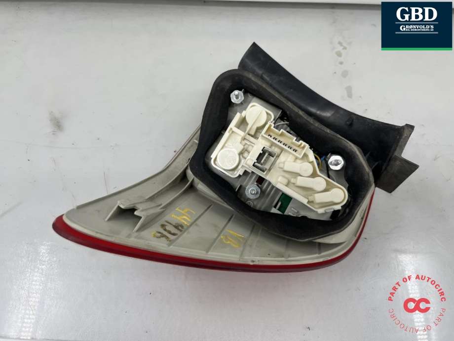Baklykt venstre ytre til BMW 3-Serie 2005-2011 (E90/E91/E92/E93) (E90/E91/E92/E93) (63 21 7 289 431|)