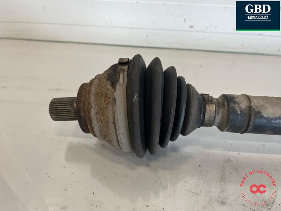 Drivaksel høyre foran, diesel/manuell til VW Caddy 2010-2015 (Type III, Fase 2) (3Q0 407 272 AB|2K0 407 272 E|2K0 407 272 EX)